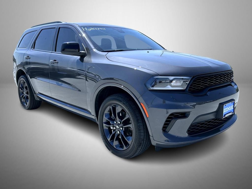 Used 2025 Dodge Durango GT w/ Blacktop Package AWD/4WD image 3