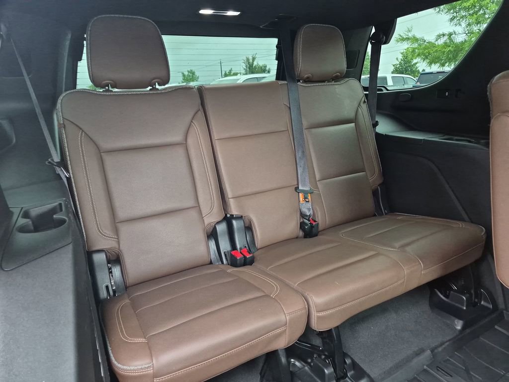 Used 2024 Chevrolet Tahoe High Country w/ Premium Package AWD/4WD image 40