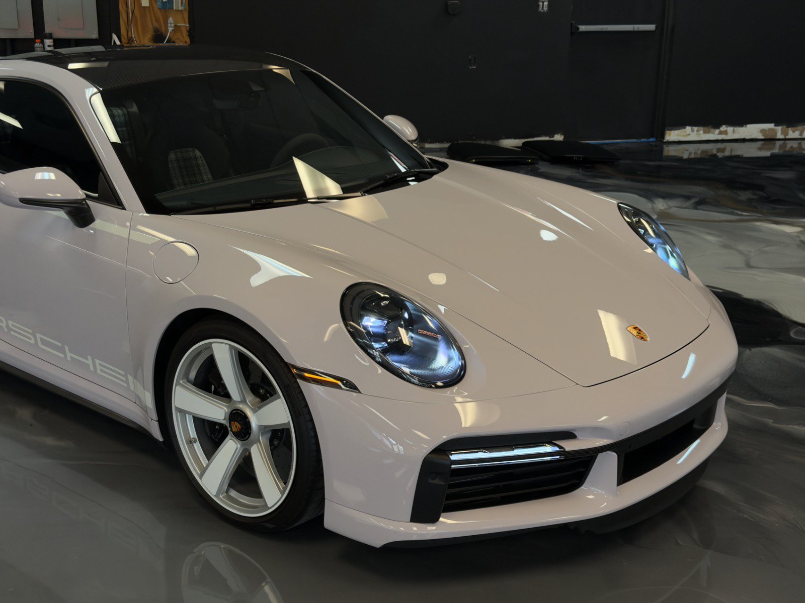 Used 2025 Porsche 911 Turbo S AWD/4WD image 2