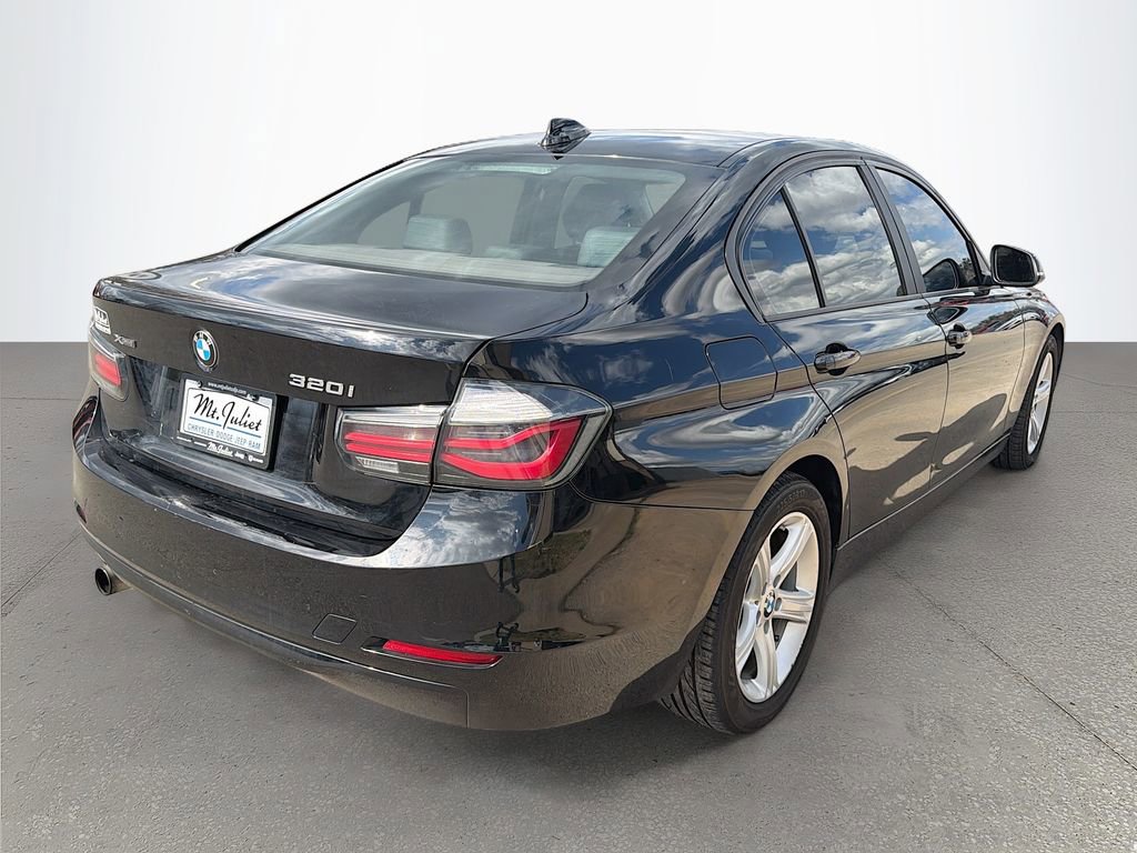Used 2014 BMW 320i xDrive Sedan image 4
