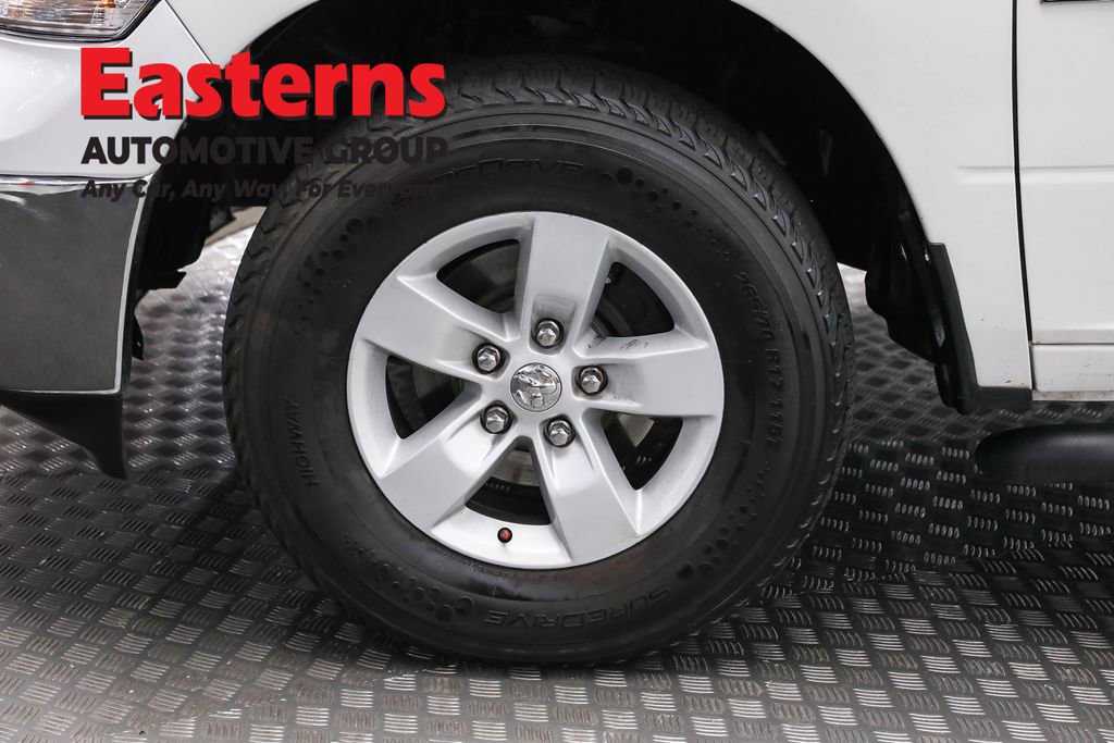 Used 2020 RAM 1500 Classic SLT image 29