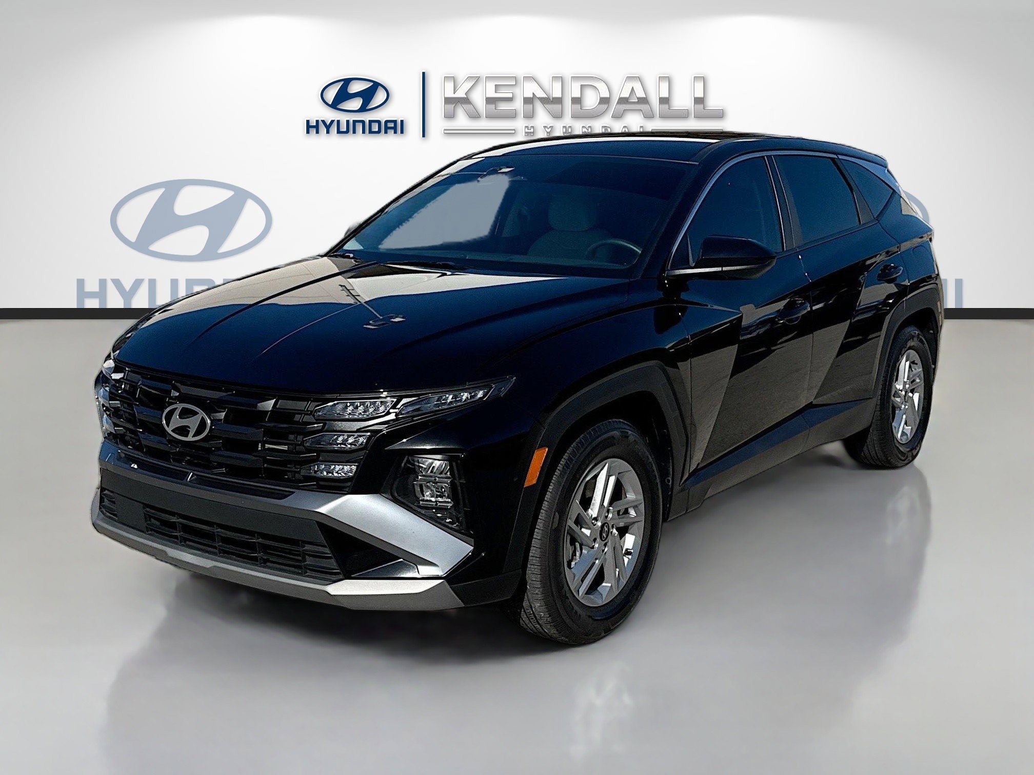 Used 2025 Hyundai Tucson SE image 3