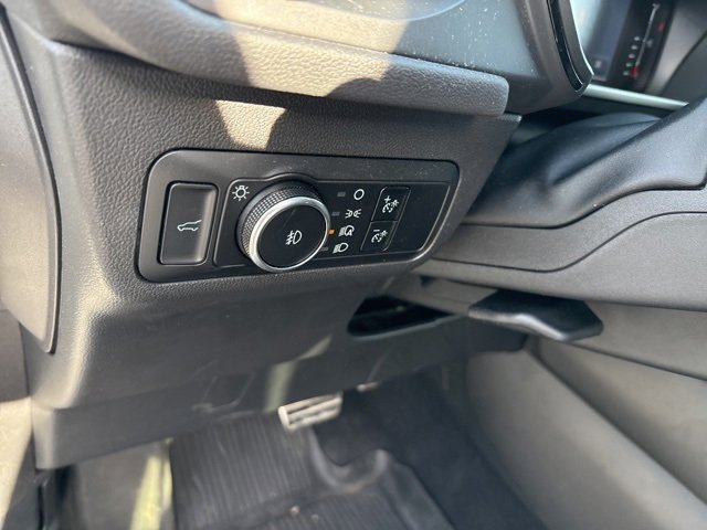 Used 2023 Ford Escape ST-Line Select image 26