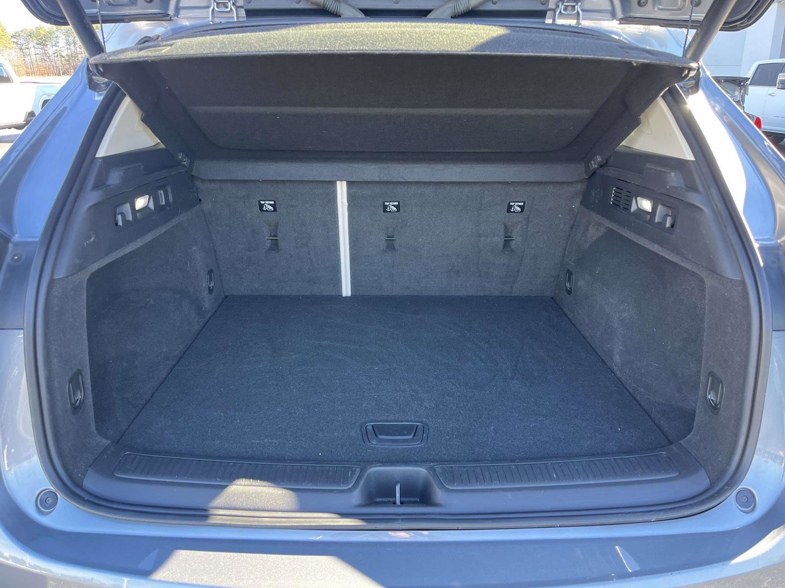 Used 2022 Buick Envision Avenir w/ Technology Package II image 13