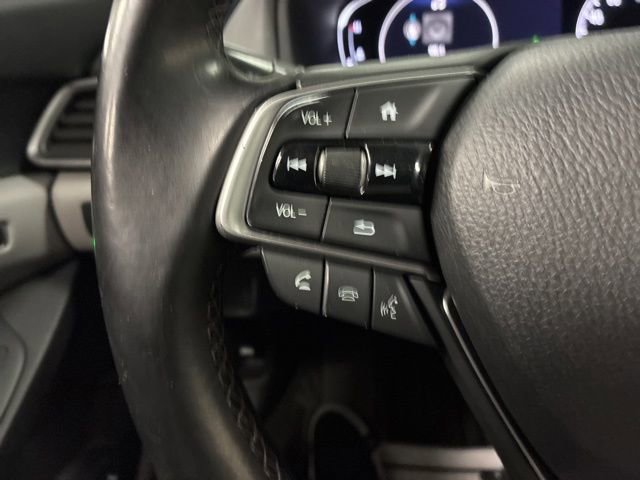 Used 2018 Honda Accord Touring image 24