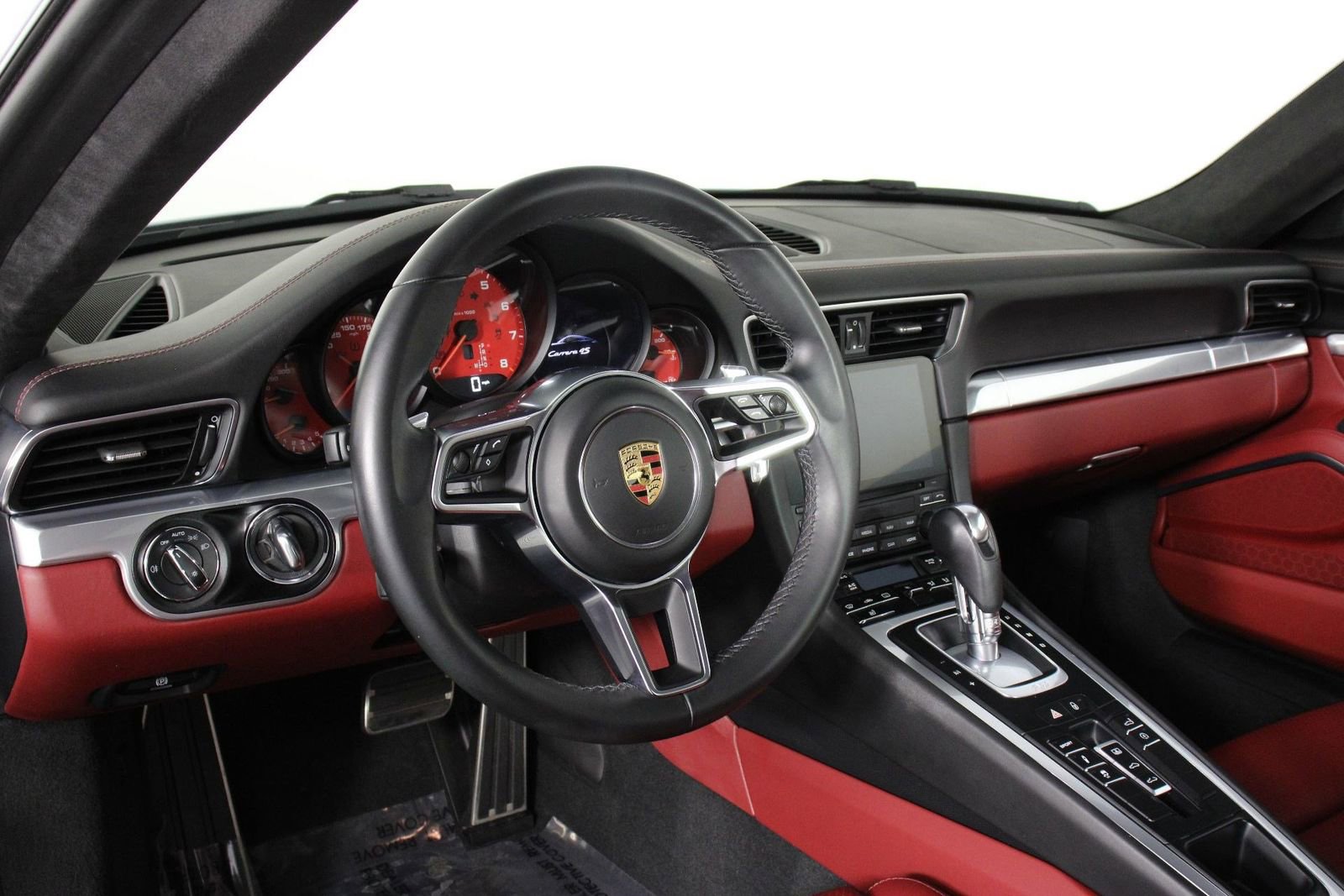 Certified 2018 Porsche 911 Carrera 4S image 4