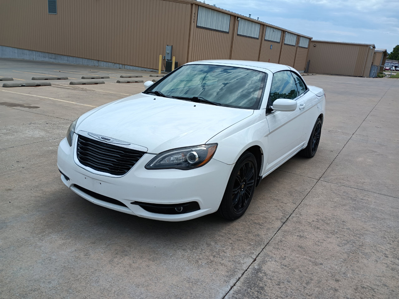 Used 2013 Chrysler 200 S image 7