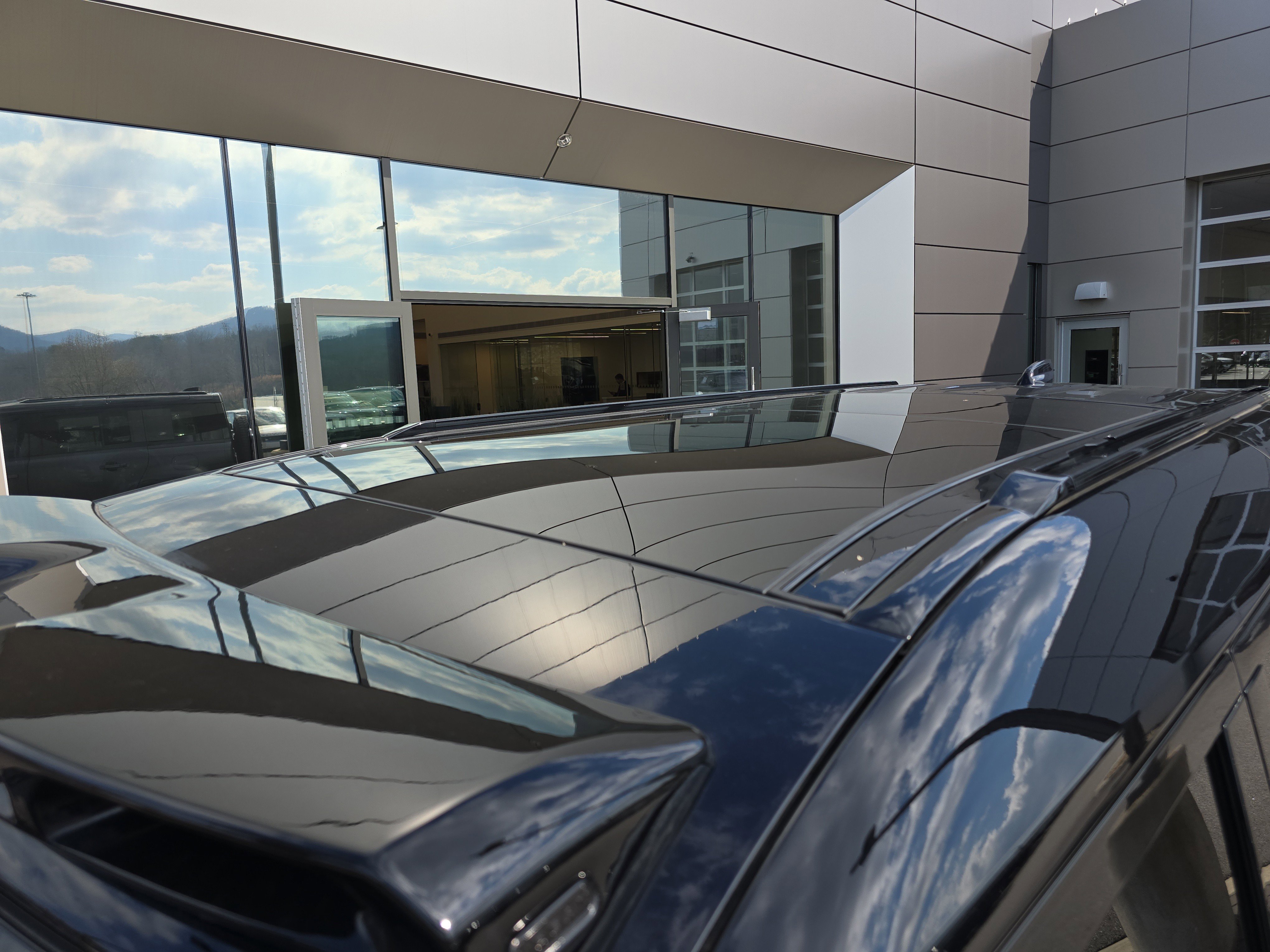 Used 2024 Land Rover Defender 110 Carpathian Edition image 12