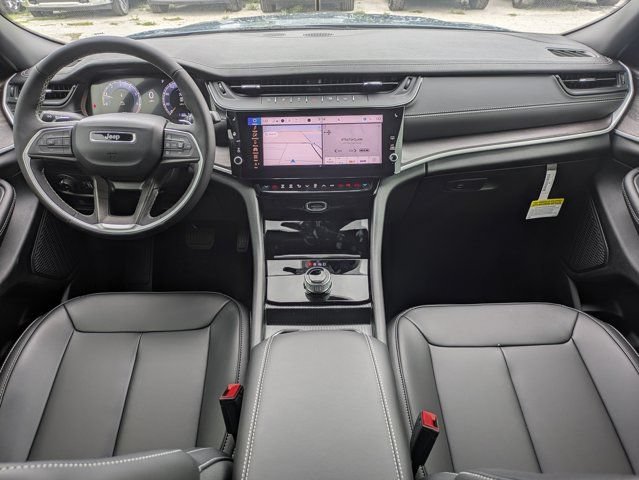 New 2026 Jeep Grand Cherokee L Limited w/ Limited Altitude Package RWD image 17