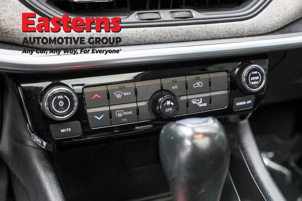 Used 2022 Jeep Compass Latitude w/ Sun and Sound Group image 20