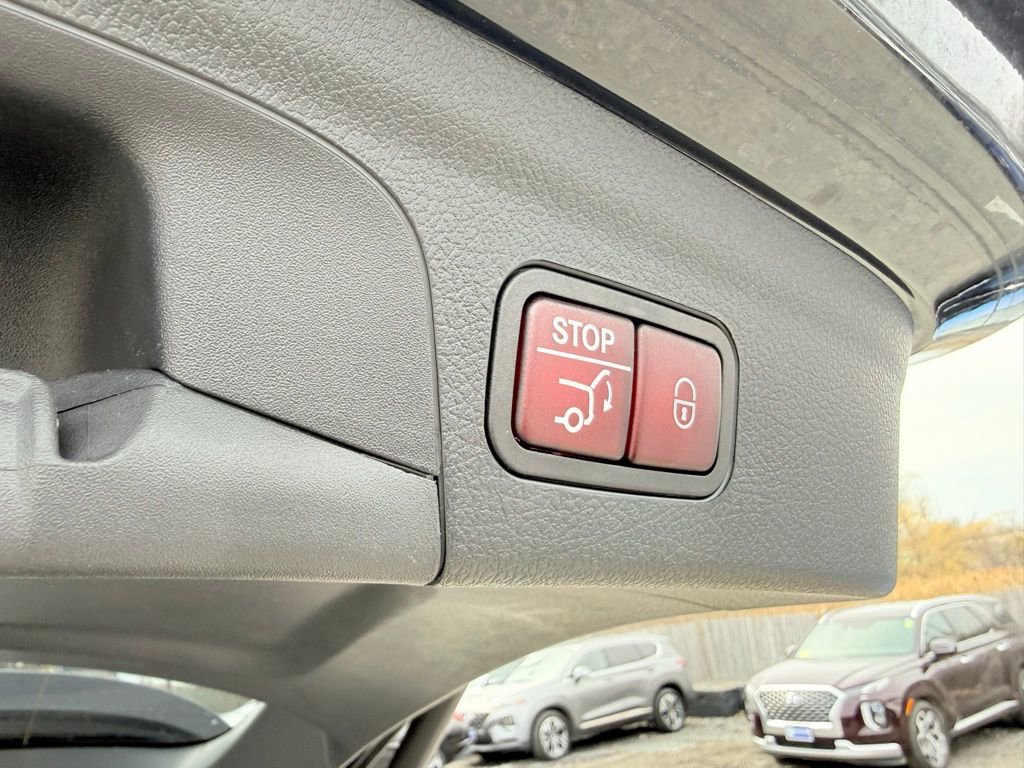 Used 2024 Mercedes-Benz GLE 350 4MATIC image 9