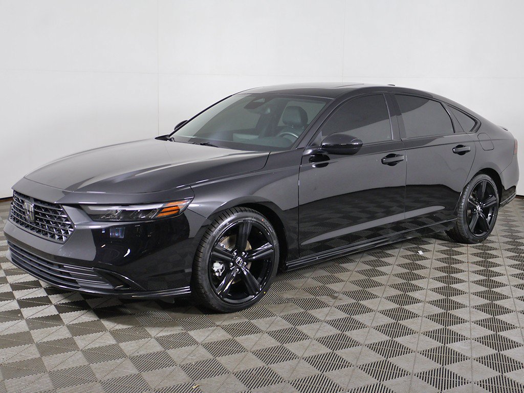 Used 2025 Honda Accord Sport image 7