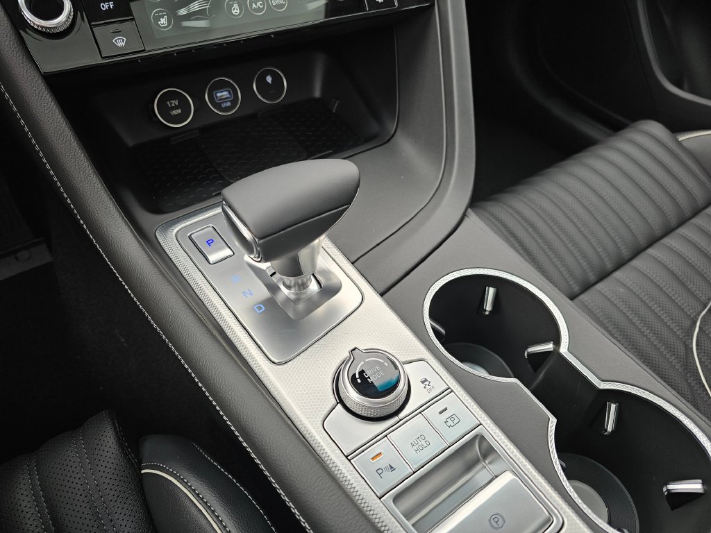 Certified 2026 Genesis G70 2.5T Prestige AWD/4WD image 27