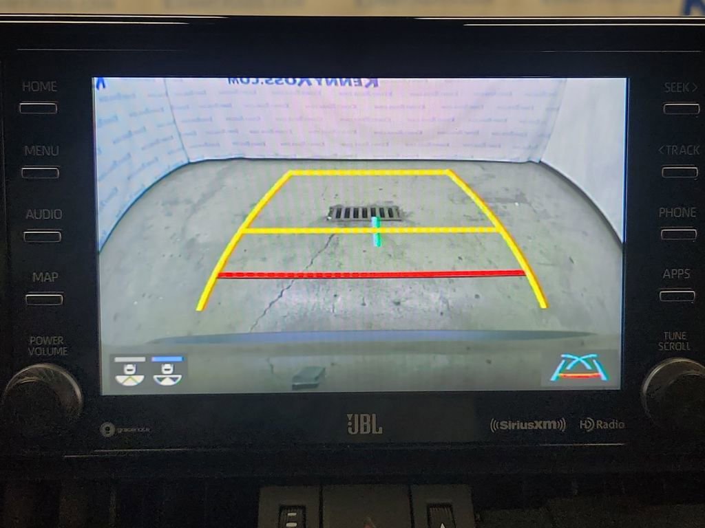 Used 2021 Toyota RAV4 XLE Premium image 18