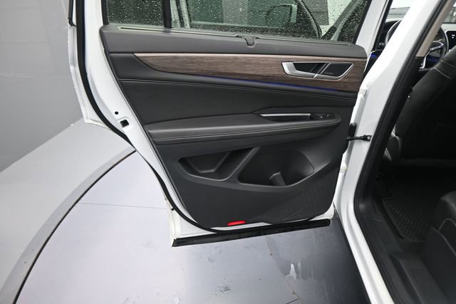 Used 2024 Volkswagen Atlas SEL Premium R-Line AWD/4WD image 33