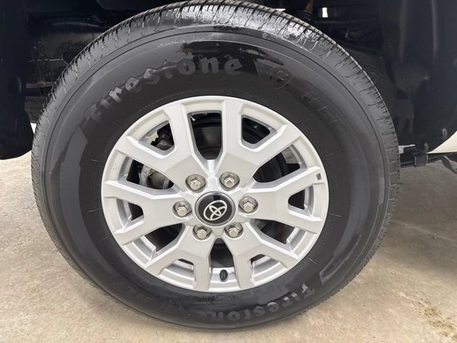 Used 2025 Toyota Tacoma SR AWD/4WD image 11
