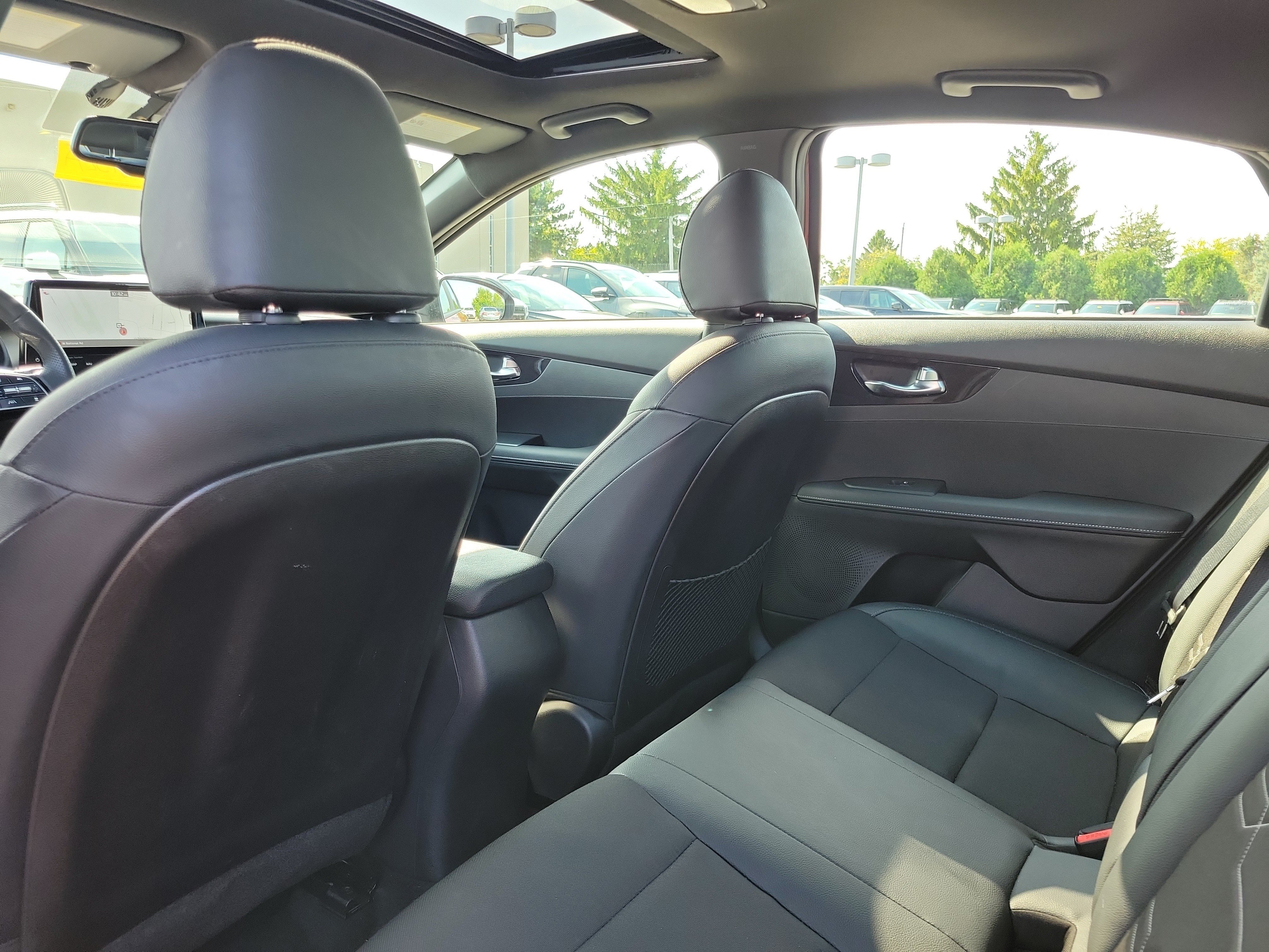 Used 2022 Kia Forte GT-Line w/ GT-Line Premium Package FWD image 14