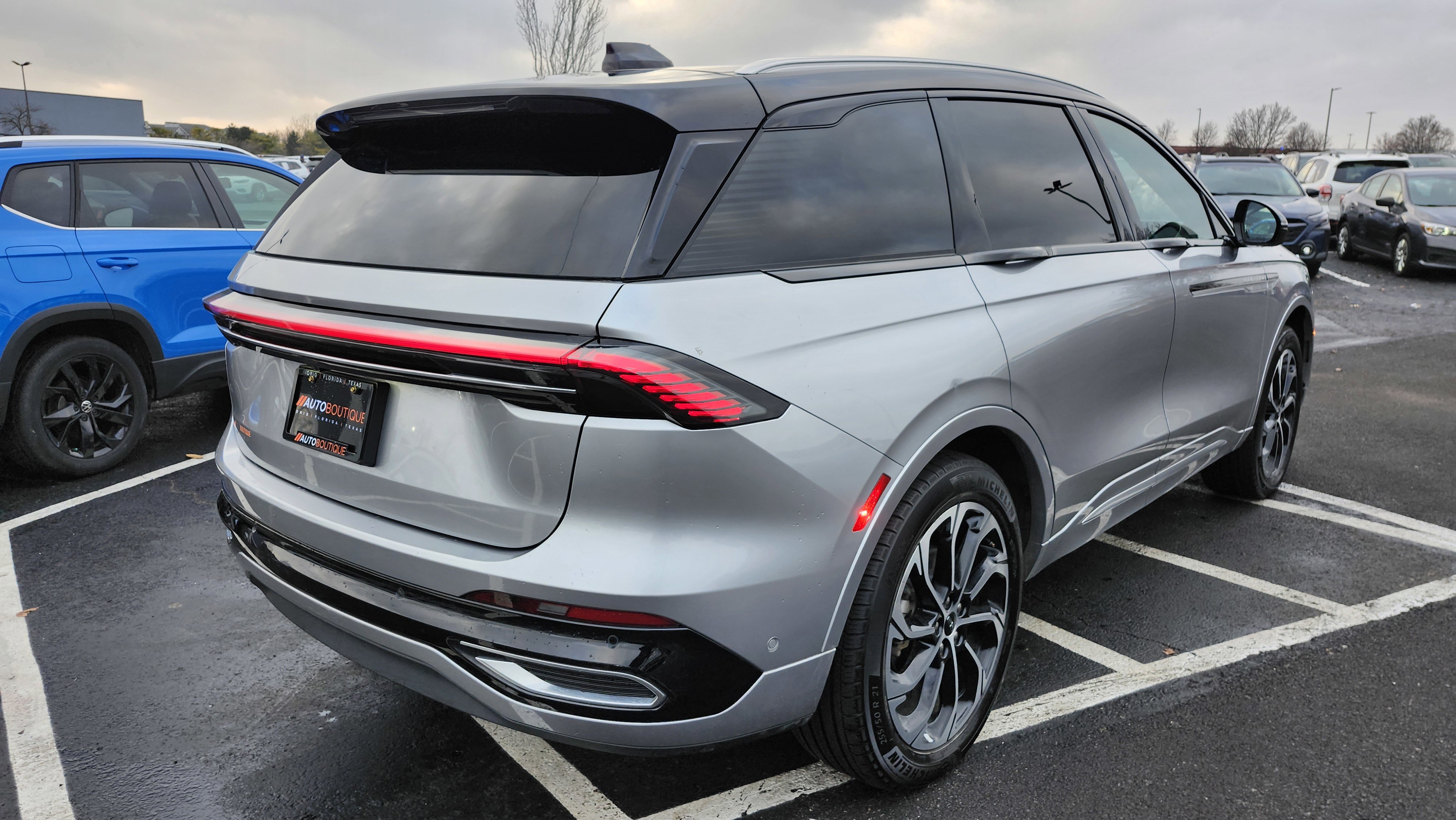 Used 2024 Lincoln Nautilus Reserve image 17