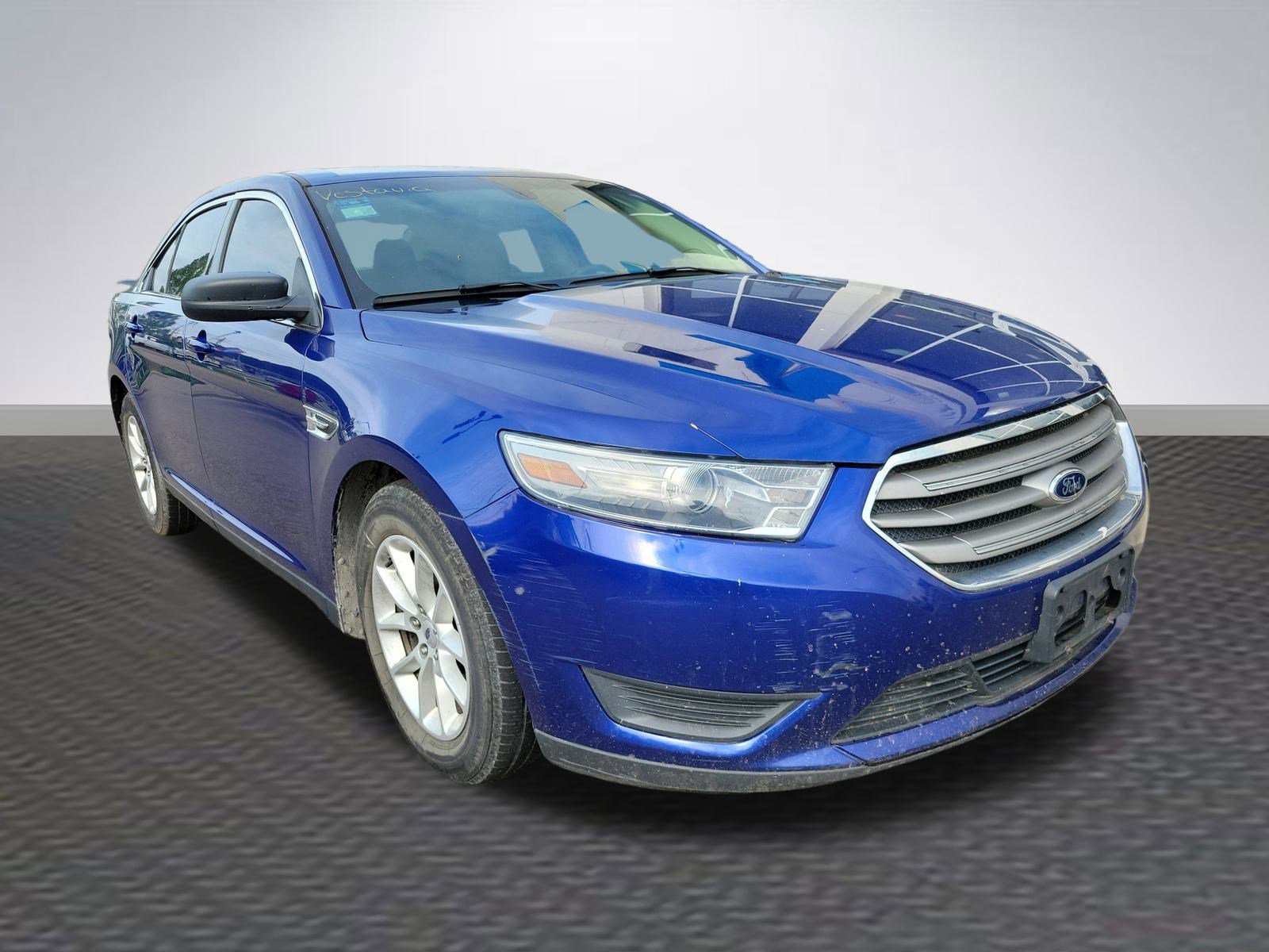Used 2013 Ford Taurus SE
