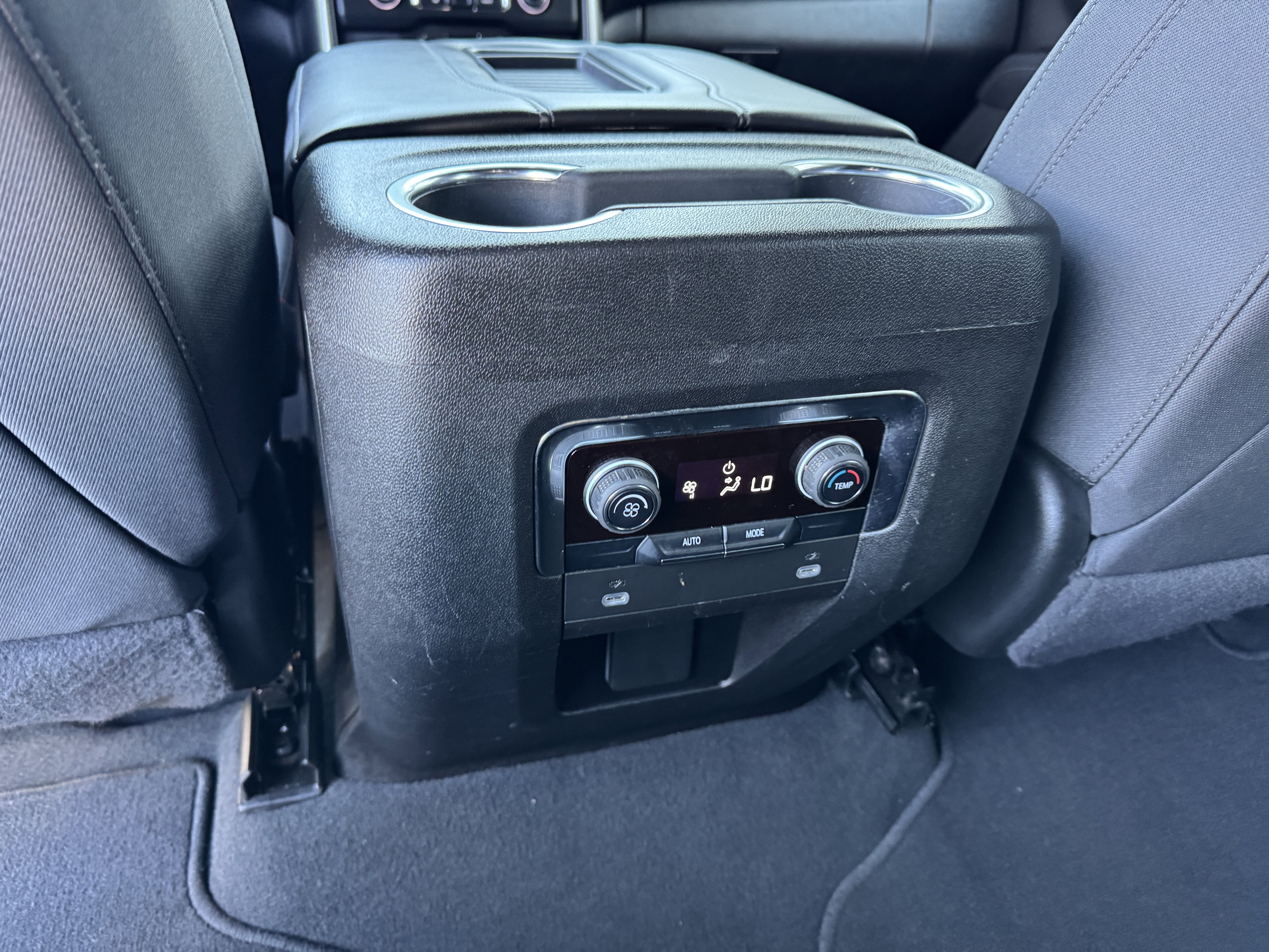 Certified 2024 Chevrolet Suburban LS image 17