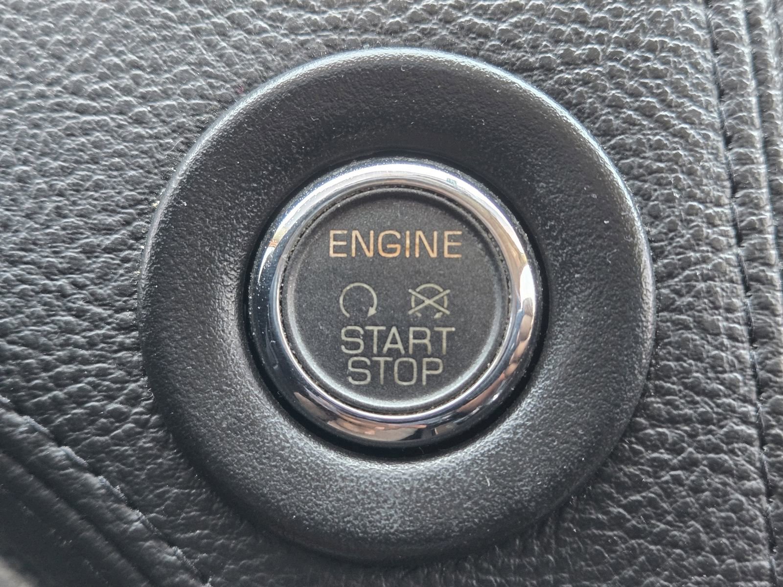 Used 2013 Lincoln MKX FWD image 23