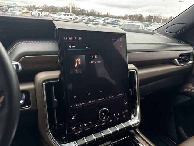 Certified 2025 GMC Yukon Denali Ultimate w/ LPO, Floor Liner Package image 13