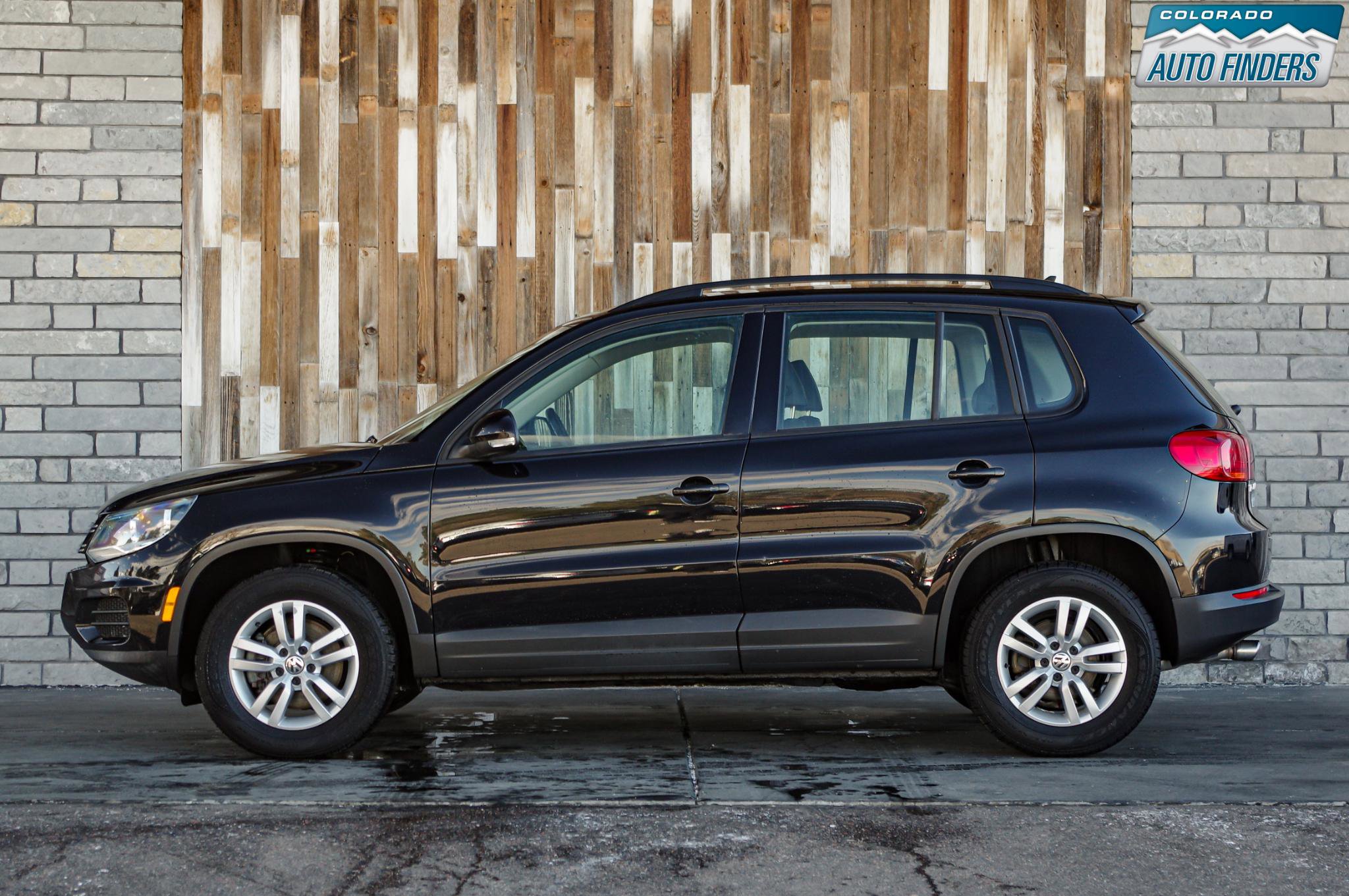 Used 2017 Volkswagen Tiguan S AWD/4WD image 3