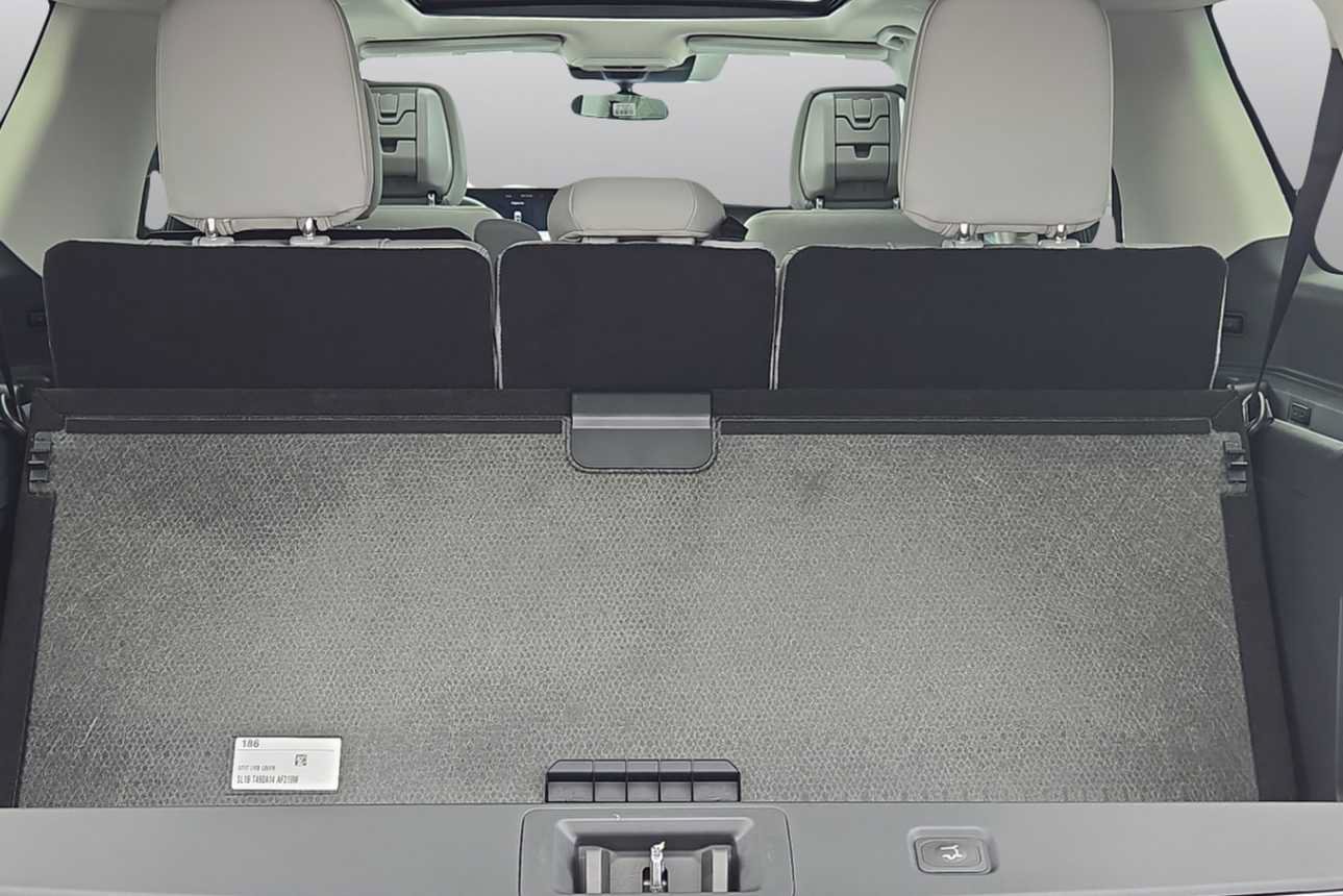 New 2027 Ford Expedition Max Active RWD image 11