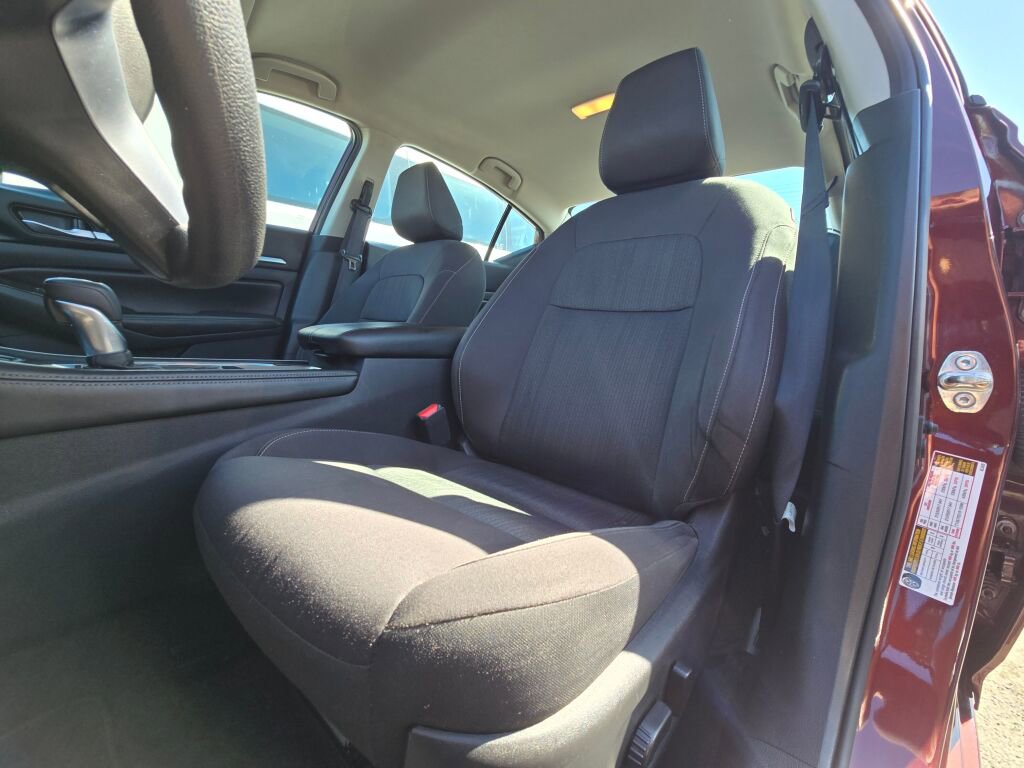 Used 2023 Nissan Altima 2.5 SV image 18