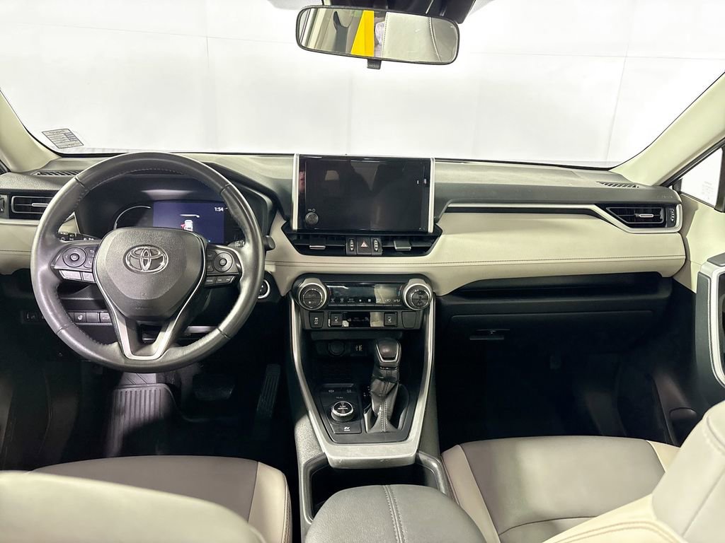 Used 2024 Toyota RAV4 XLE Premium image 12