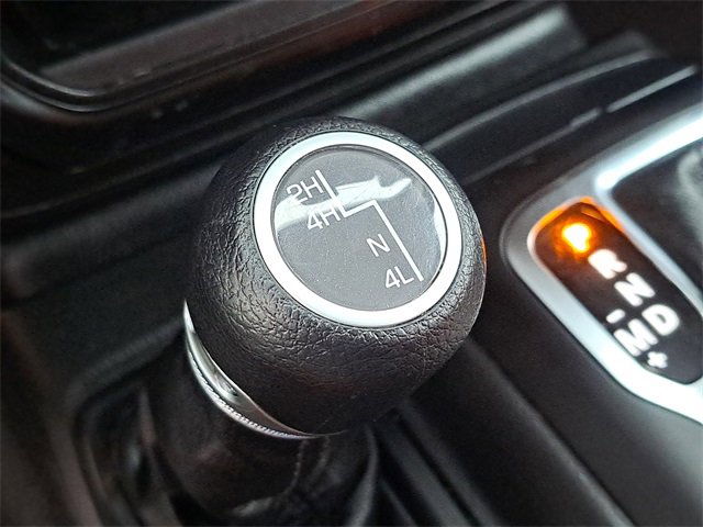 Used 2023 Jeep Wrangler Sport S image 9