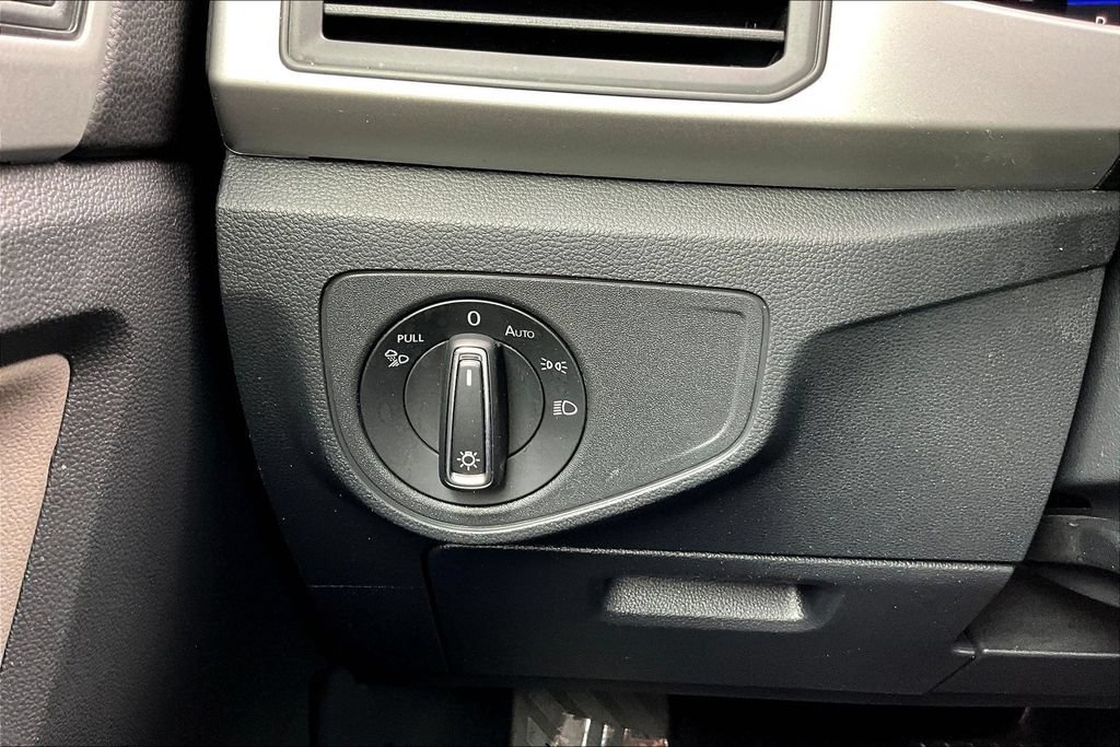 Used 2023 Volkswagen Atlas SE FWD image 15