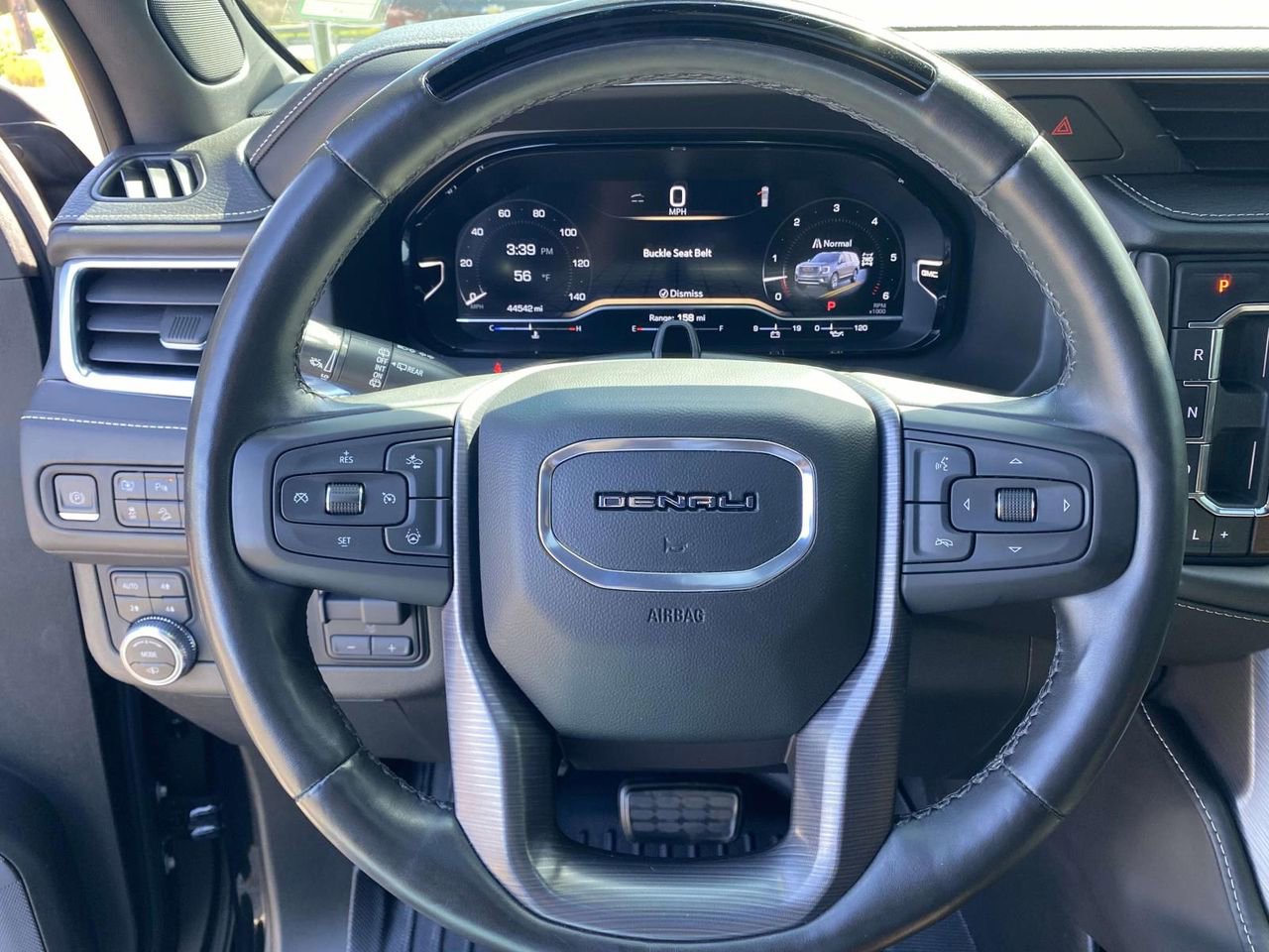 Used 2023 GMC Yukon Denali Ultimate AWD/4WD image 22