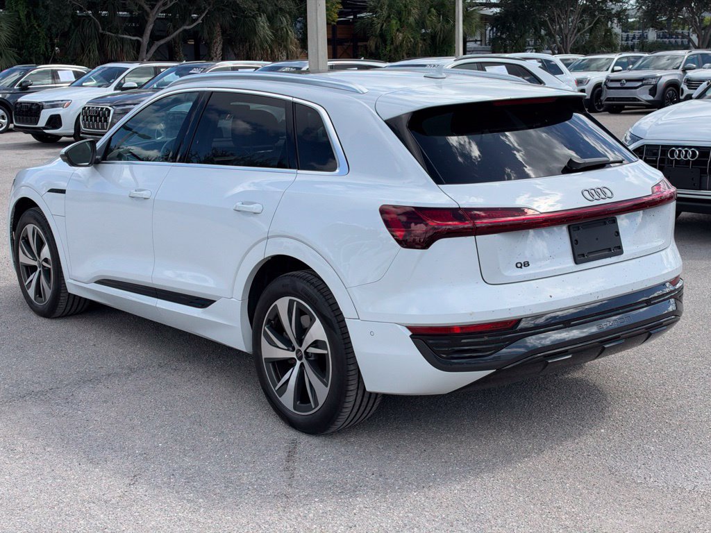 Certified 2024 Audi Q8 e-tron Premium Plus w/ Premium Plus Package AWD/4WD image 3