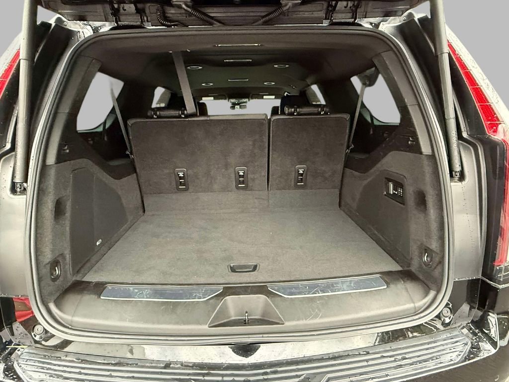 Used 2021 Cadillac Escalade ESV Luxury image 17
