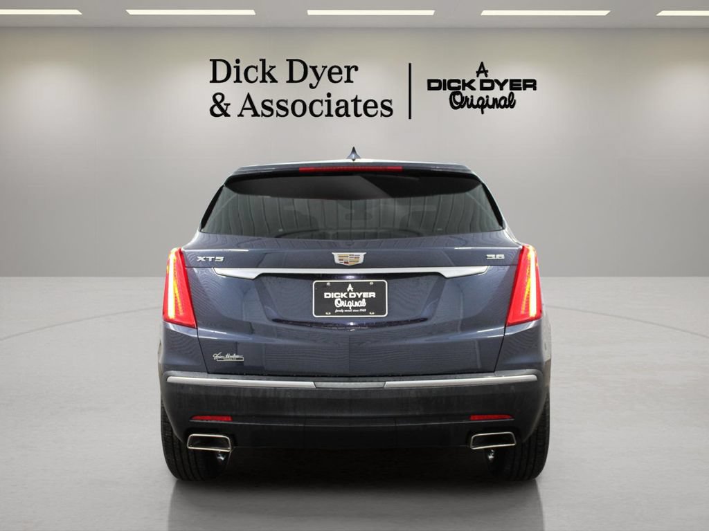 Used 2019 Cadillac XT5 FWD image 10