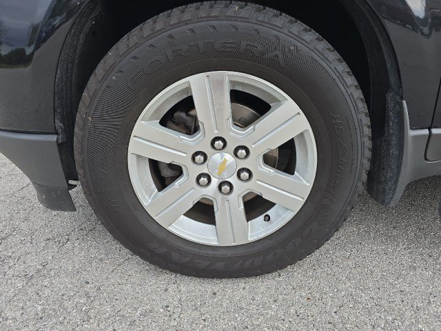 Used 2011 Chevrolet Traverse LT w/ LPO, 'HIT The Road' Package FWD image 11