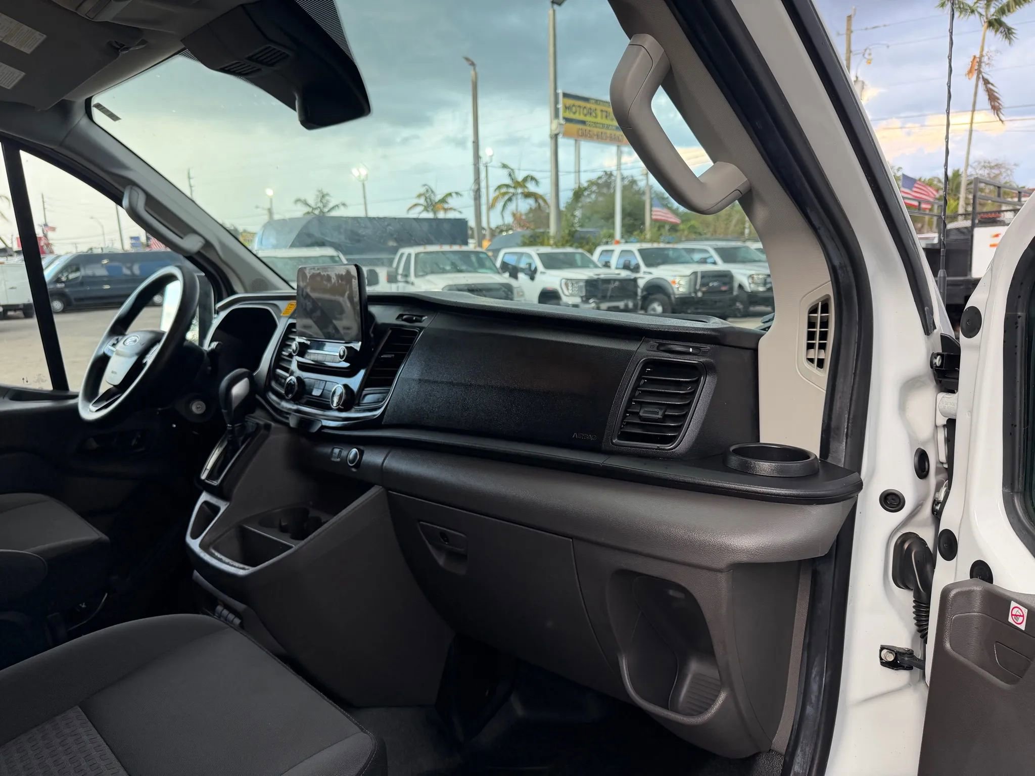 Used 2020 Ford Transit 350 XLT w/ Upfitter Package image 18