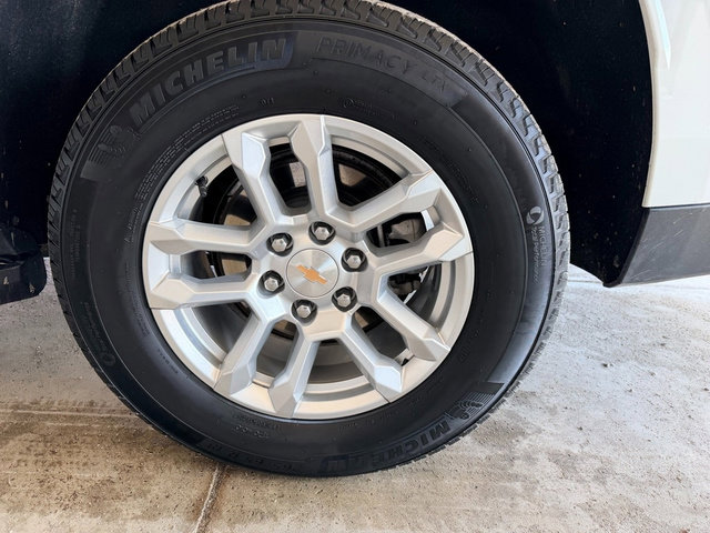 Used 2025 Chevrolet Tahoe LT image 11