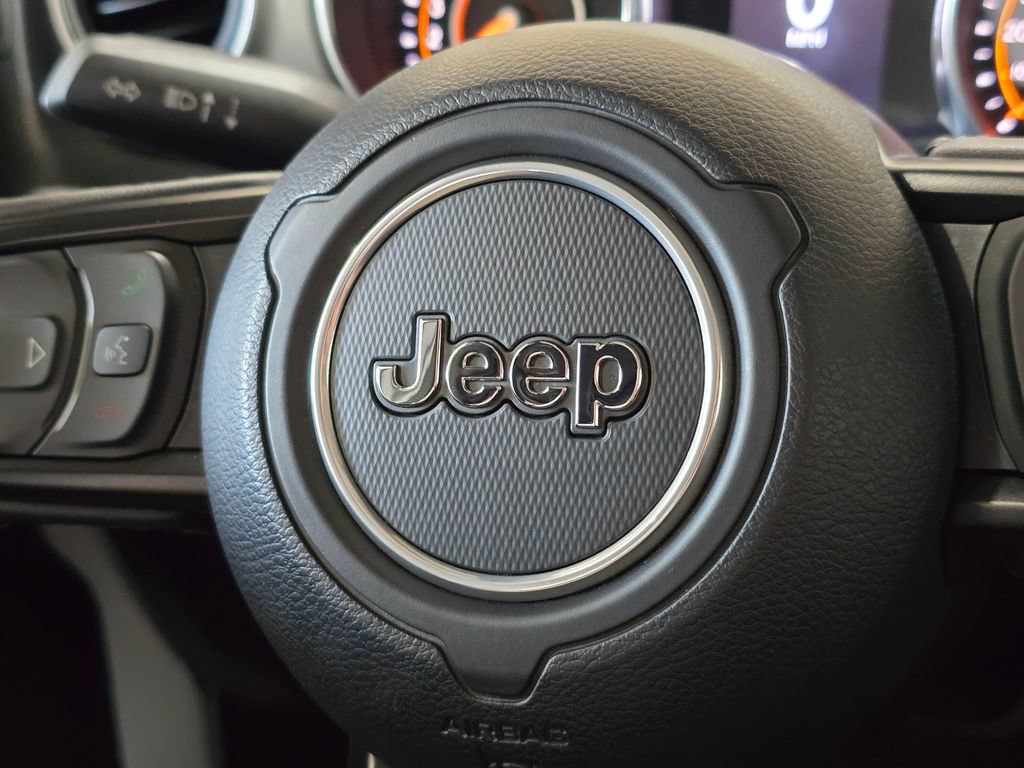 Used 2023 Jeep Gladiator Sport AWD/4WD image 21