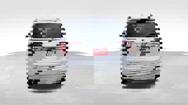 Certified 2023 GMC Acadia Denali w/ Denali Ultimate Package image 9