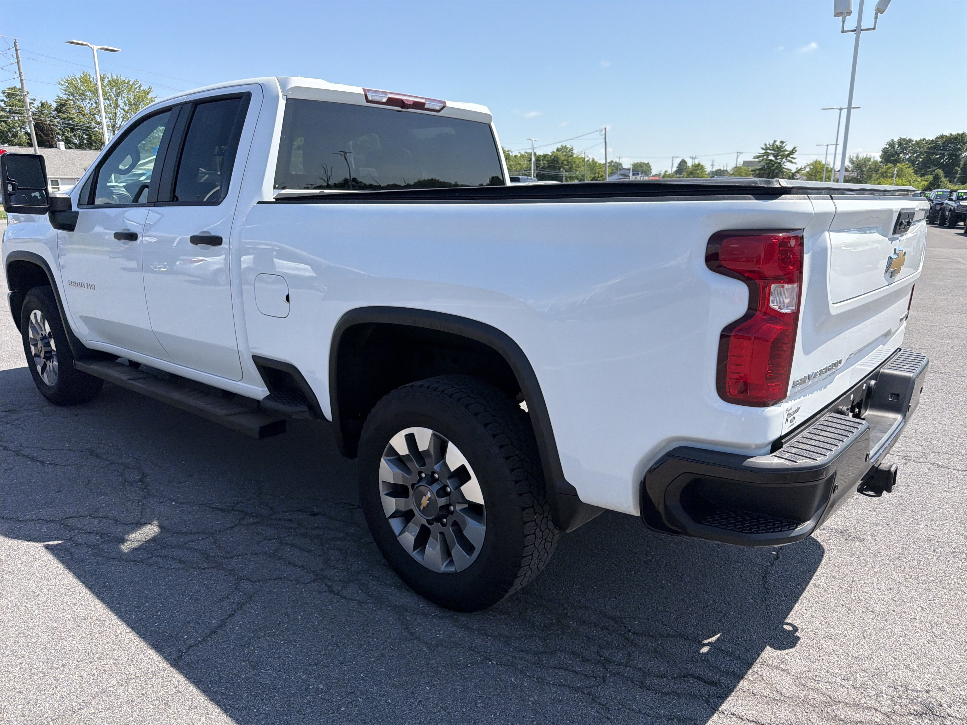 Used 2024 Chevrolet Silverado 2500 Custom w/ Custom Value Package AWD/4WD image 6