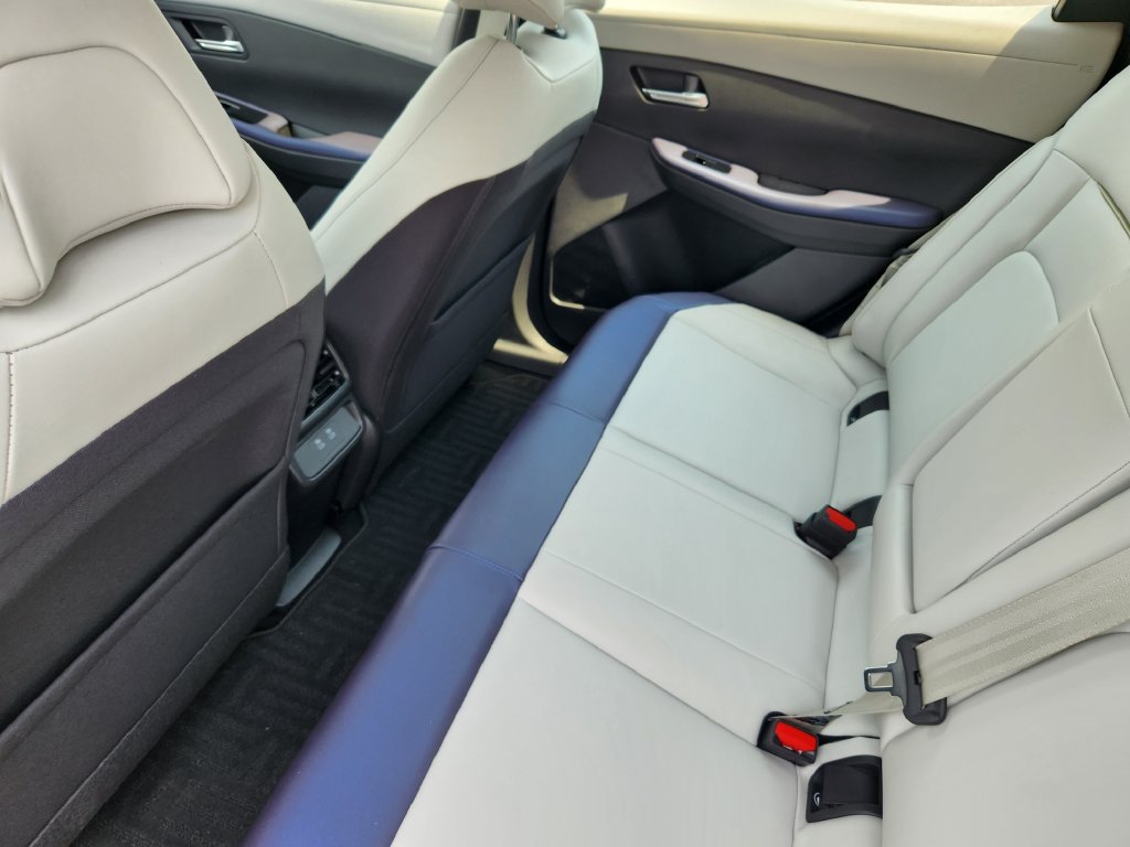 New 2026 Nissan Leaf SV+ w/ Floor Mat Package (SV+) FWD image 15