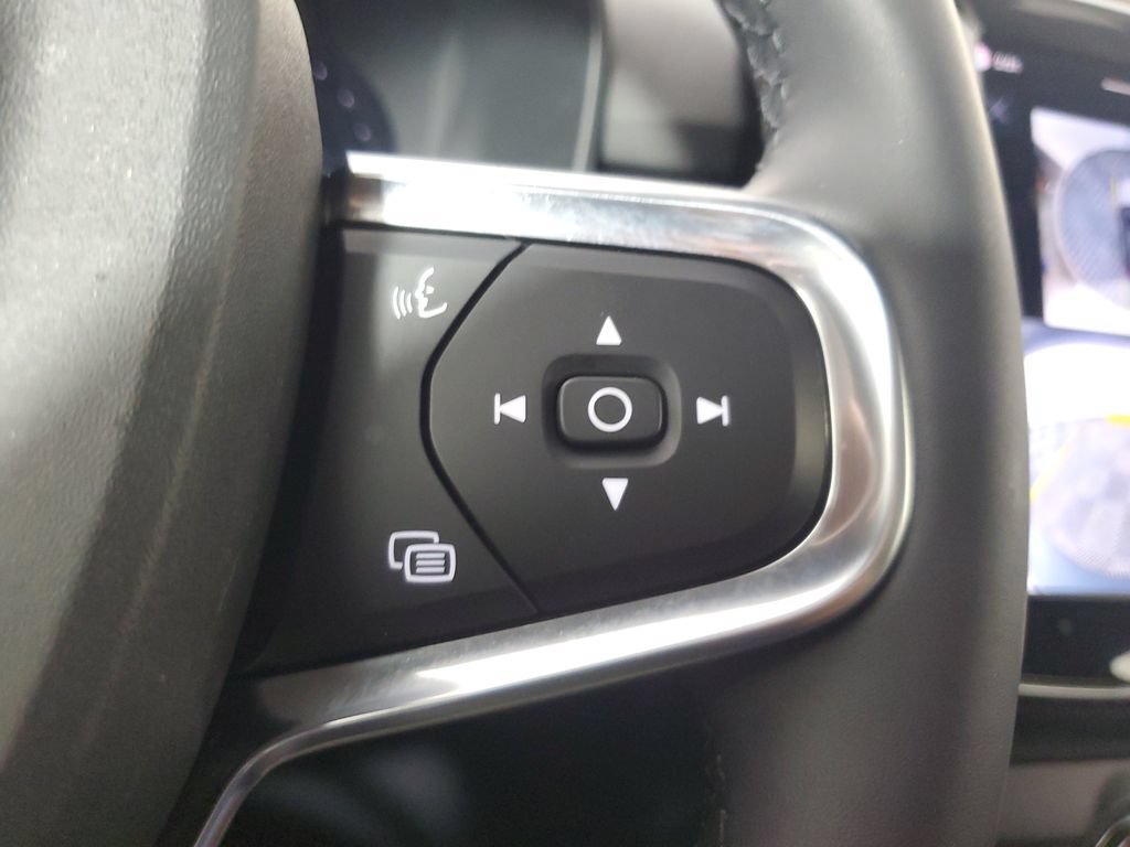 Certified 2024 Volvo C40 P8 Recharge Ultimate w/ Protection Package Premier RWD image 28