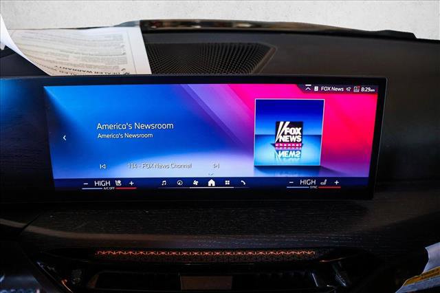 Certified 2025 BMW 330i xDrive Sedan w/ Premium Package image 17