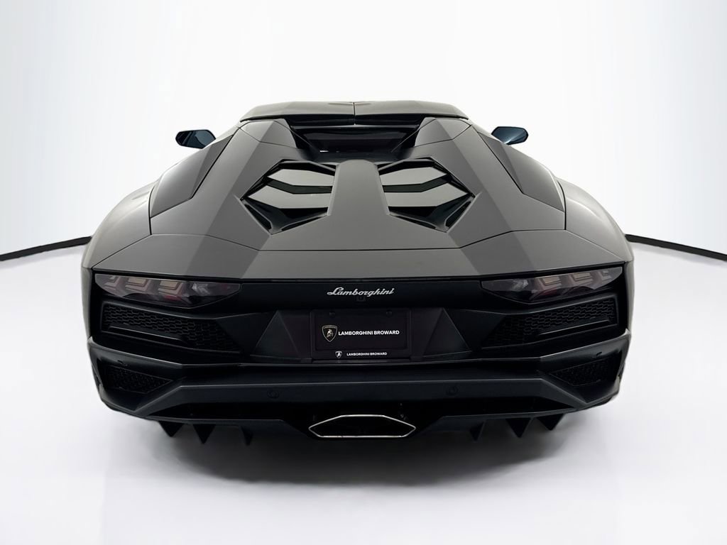Used 2018 Lamborghini Aventador S AWD/4WD image 33