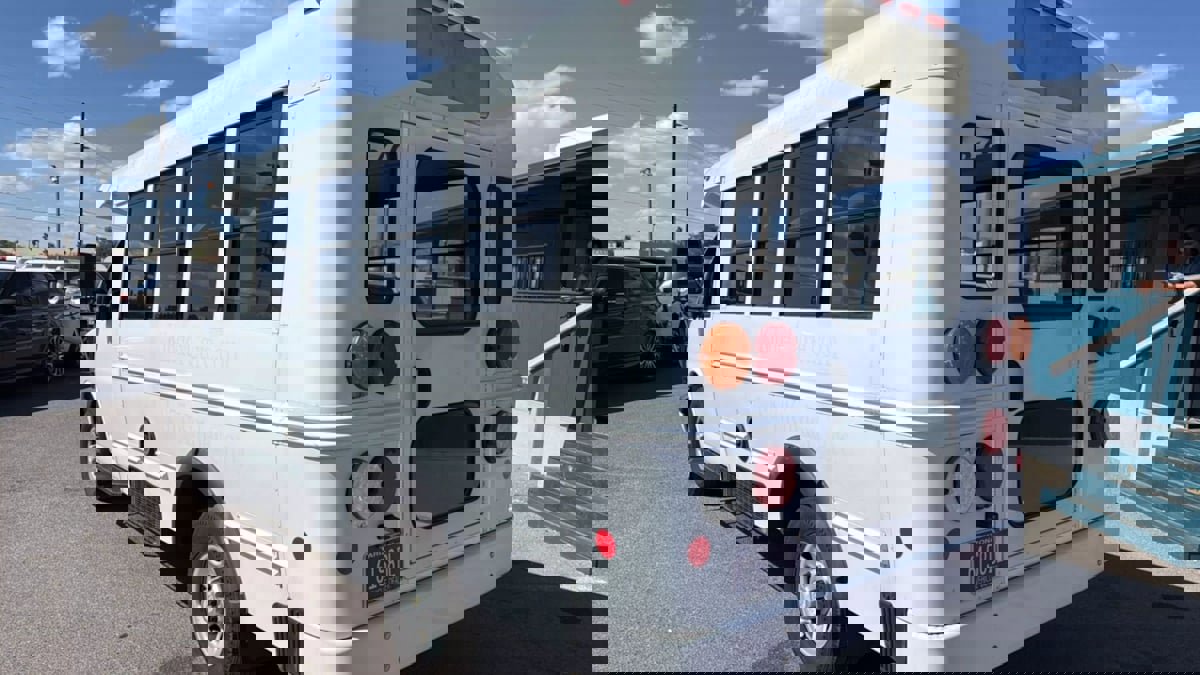 Used 2012 Chevrolet Express 3500 w/ School Bus Package image 28