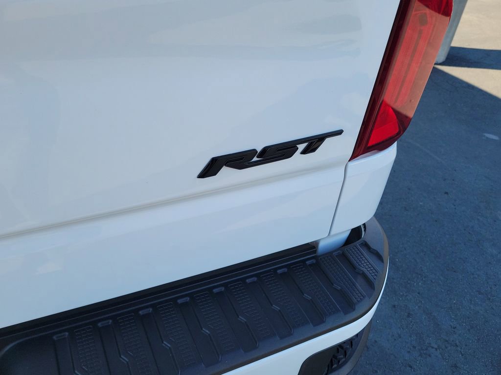 Used 2025 Chevrolet Silverado 1500 RST w/ LPO, Dark Essentials Package image 24
