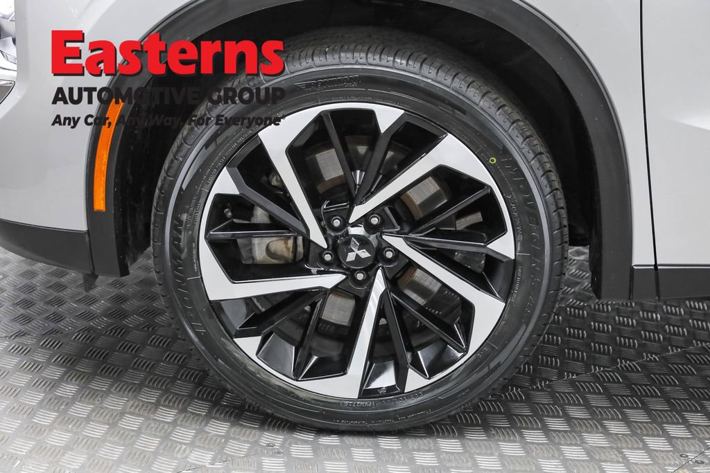 Used 2024 Mitsubishi Outlander SE image 31