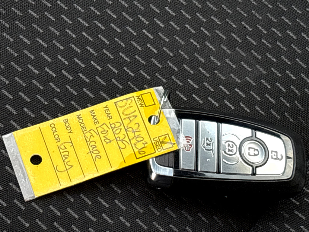 Used 2025 Ford Escape ST-Line Elite image 28